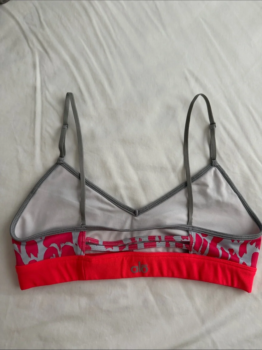 ALO Yoga Neon Pink Leopard Bralette EUC